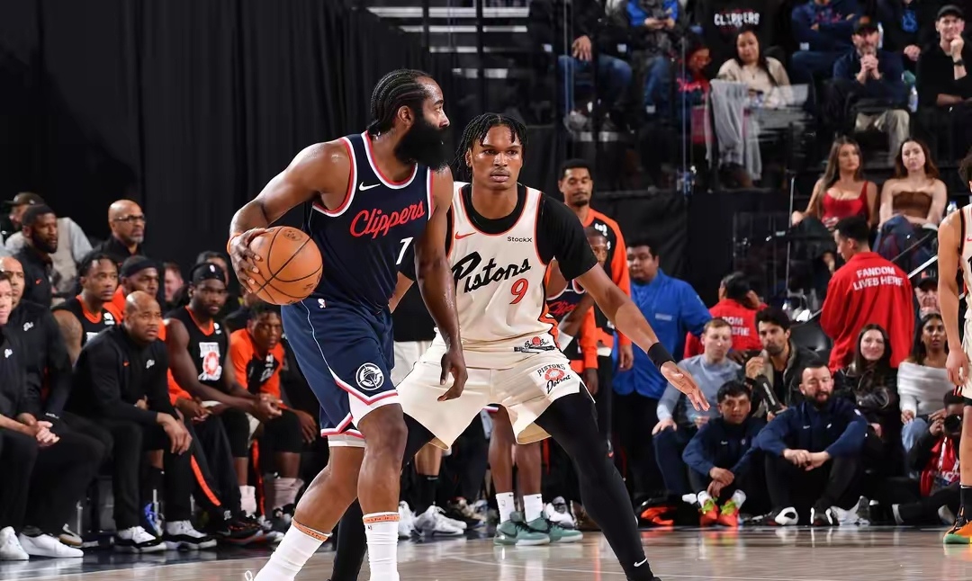 哈登重要时刻刷新纪录，公牛带队取胜！