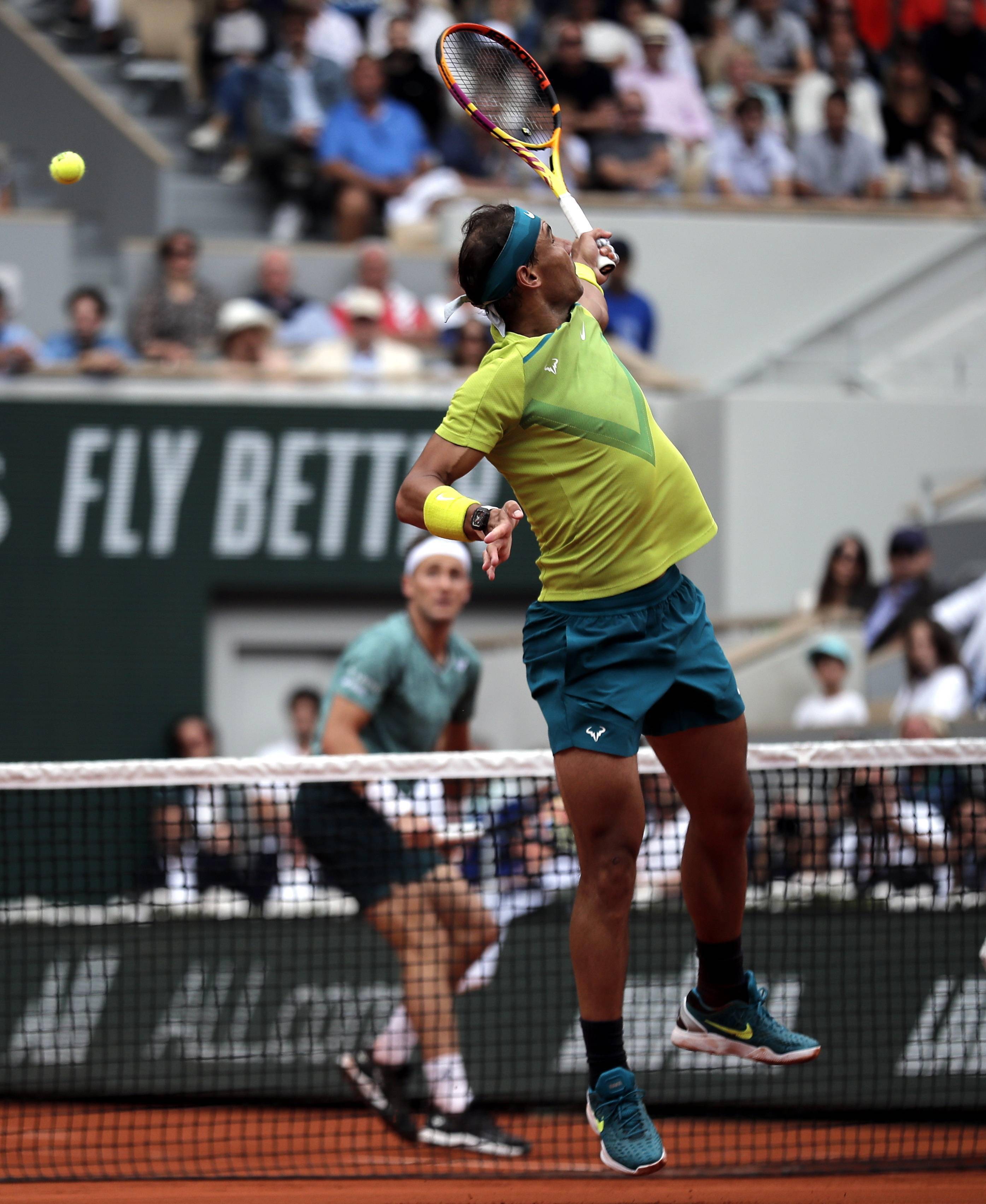 纳达尔在法国队比赛中领先优势明显，锐不可当引发热议！